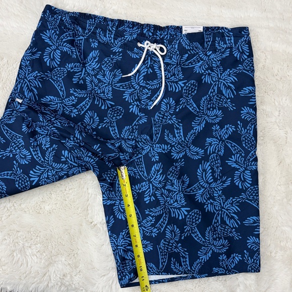 St.John’s,Bay, Size 2XLT,Men's Blue Floral Swim Shorts - Picture 8 of 16